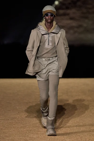 Look 42